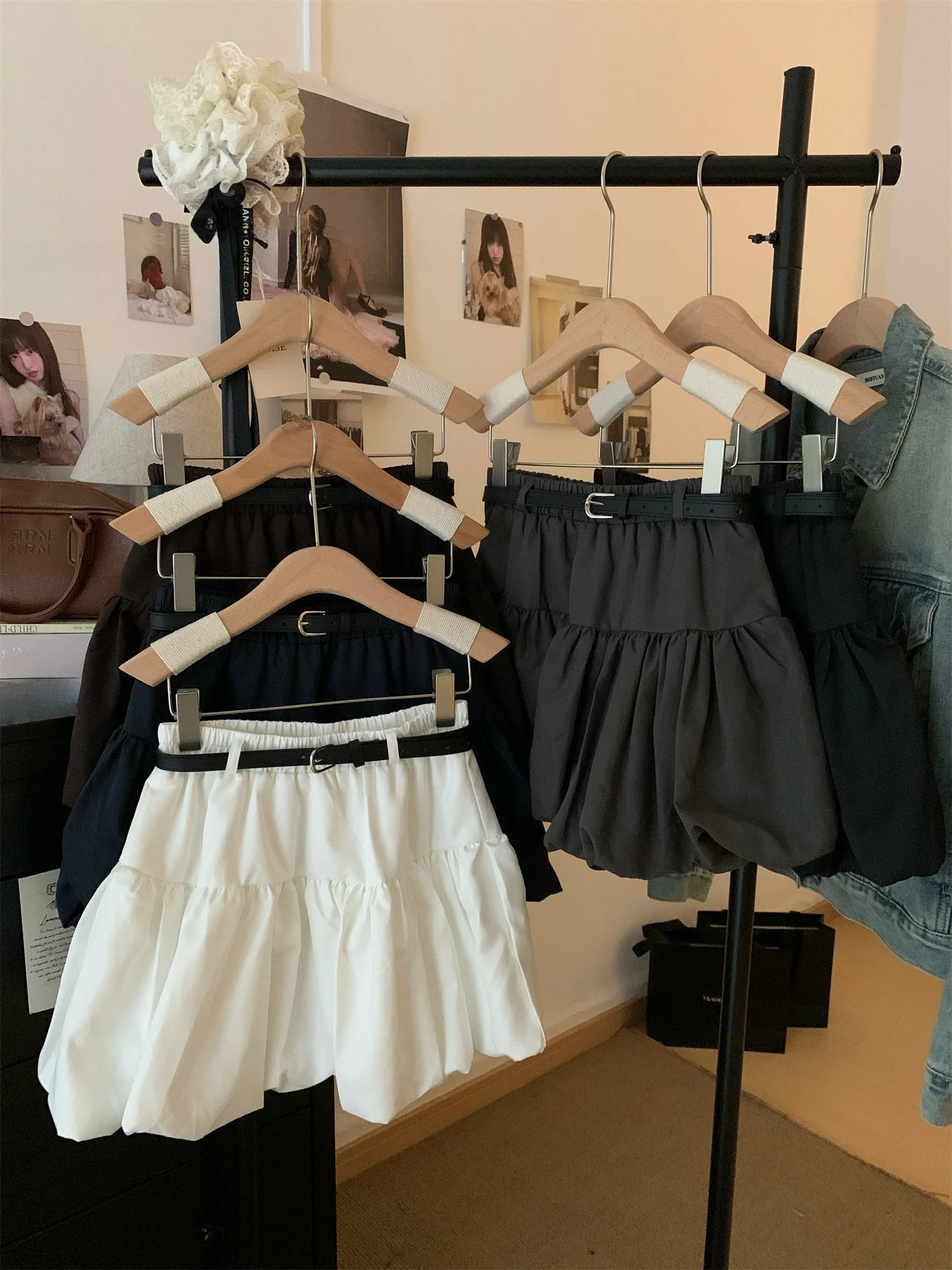 海外ガールが選ぶ、夏の大人かわいいスタイルは？