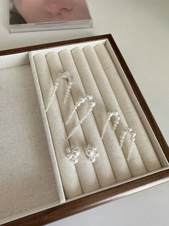 春夏用パールピアス【デザイナーズ・軽やかさ・高級感】