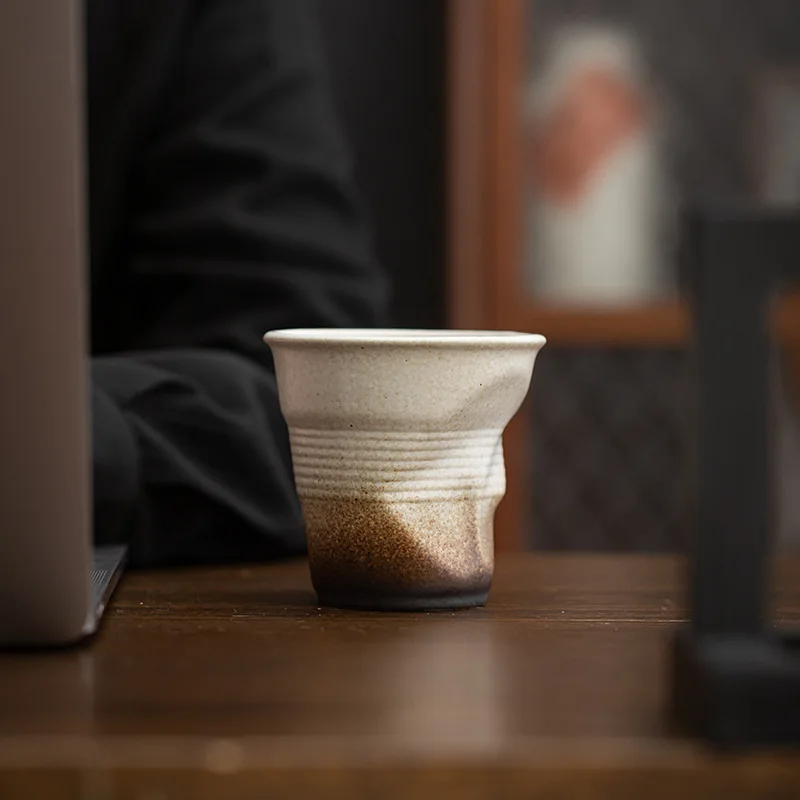 レトロなハンドドリップコーヒーカップ：タンブラー カップごと 220ml ホワイトモカサイズの実用性と使い方