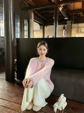 薄手のニットセーター【ピンク・長袖・女性用・エレガントデザイン】（セットアップ対応）