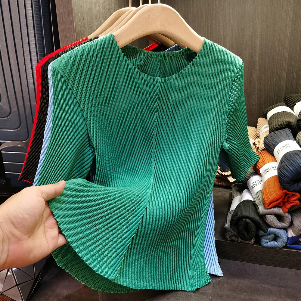 50代ファッションの選び方｜高級感とシンプルさを両立する完全ガイド