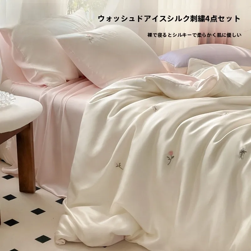 洗えるアイスシルクの寝具：涼感と高級感を実現するシーツ・カバー4点セット
