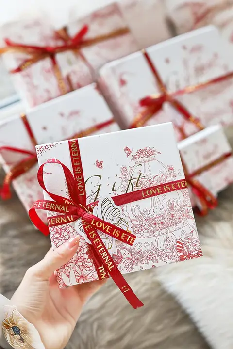 フレンチスタイルのうさぎのガーデンギフトボックス【ビンテージデザイン・空箱】