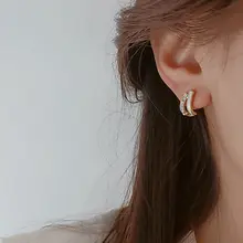 穴あけ不要！ダブルレイヤーの冷淡風イヤリング【シリコン製・女性用・エレガントデザイン】