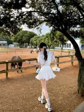 肌理感のある白いシャツと不規則なハイウエストスカート【女性用・アリスデザイン】（セットアップ対応）