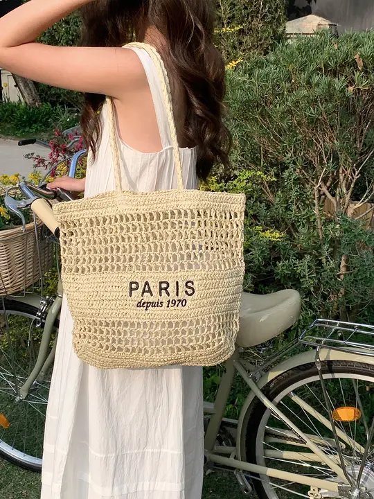 大容量 編み草製トートバッグ【シンプルデザイン・肩掛け・ビーチ用】