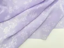半透明雪绒花デザインの浅紫色ダイリリー柄シフォン生地【和服・ドレス用】