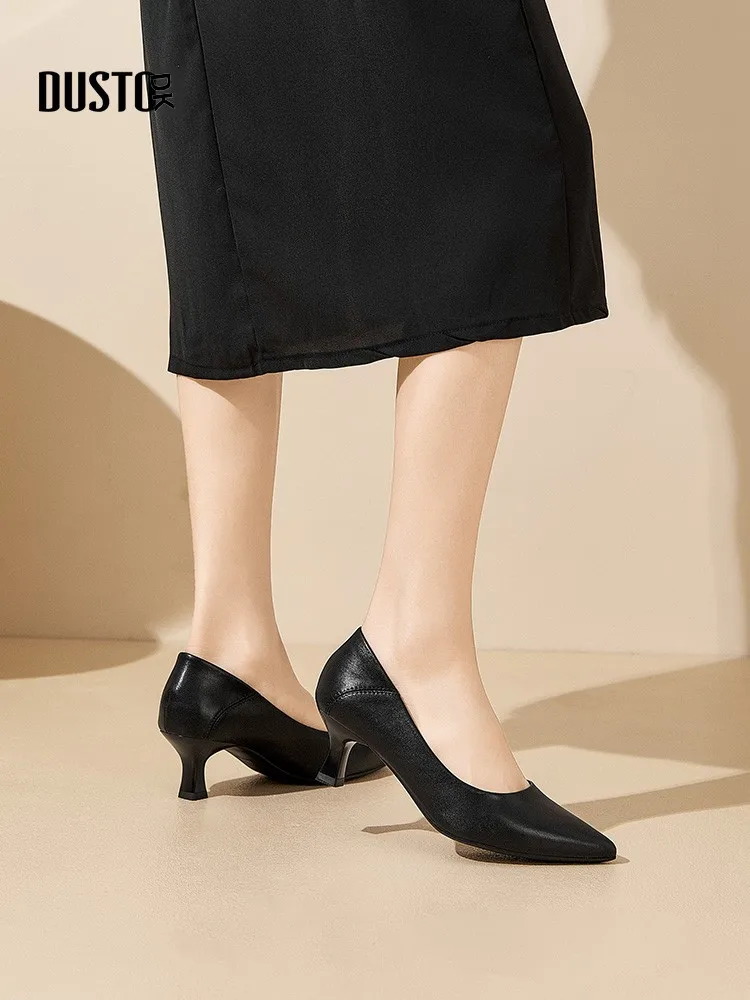 パンプス チャンキーヒール どんな感じ？通勤に合うのか？