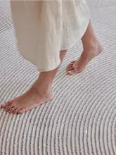 高級感漂うリビング用ラグ【汚れに強く、メンテナンスも簡単】