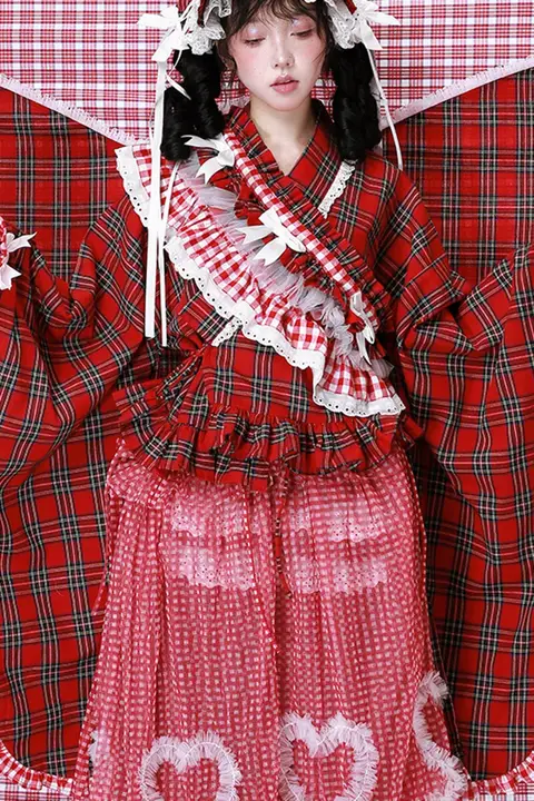 昭和風レトロデザインの可愛い和風少女用トップス【赤チェック・改良版着物浴衣】