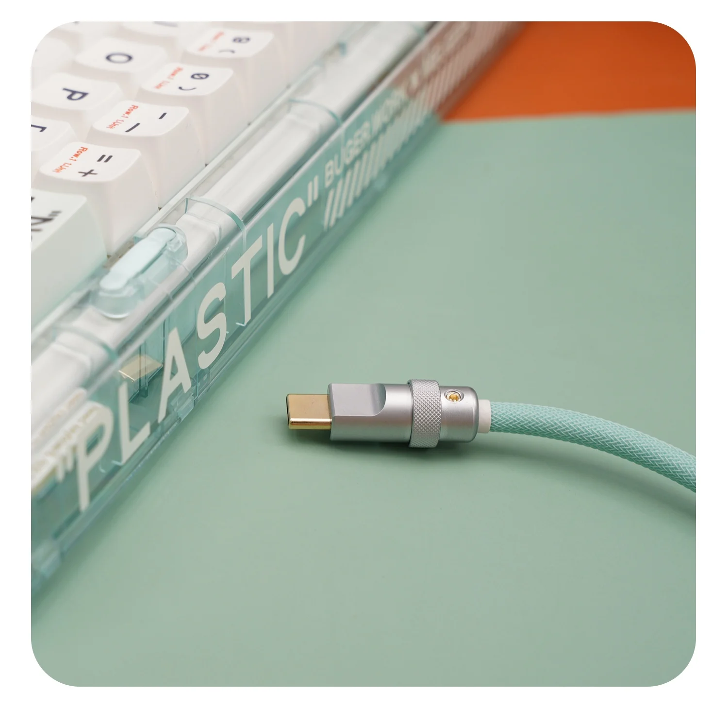 ゲーミング用DPケーブルおすすめ：タマイズ可能なキーボードケーブルGeekCableの実用性とスペック解析