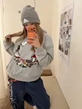 きのこ刺繍のフード付きスウェットシャツ【ユニセックス・アメリカンスタイル・ゆったりシルエット】