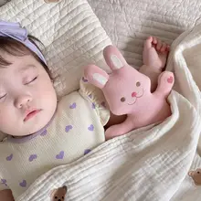 笑顔のウサギのぬいぐるみ【赤ちゃんのお供・安心感を与えるおもちゃ・撮影小道具】
