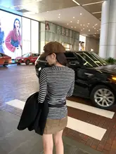 Vネックストライプ柄長袖Tシャツ【フィット感・秋用・カジュアル】