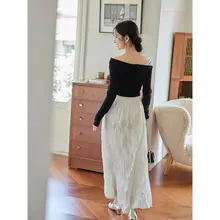 白色の圧皺サテン半身スカート【秋用・高腰・Aライン・レトロデザイン】