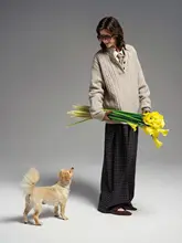 ヴィンテージスタイルのハーフボタンニットセーター【極上の柔らかさ・花モチーフ・厚手】