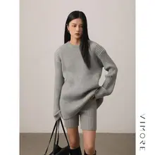 高級感あるゆったりニットトップスとショートパンツ【秋用・カジュアル・フィット感抜群】（セットアップ対応）