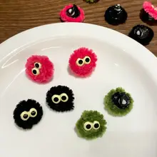 可愛いフェルト製キャラクターイヤリング【秋冬用・個性的なデザイン・耳元を飾る】