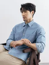 深い青色のデニムシャツ【メンズ・カジュアル・長袖】