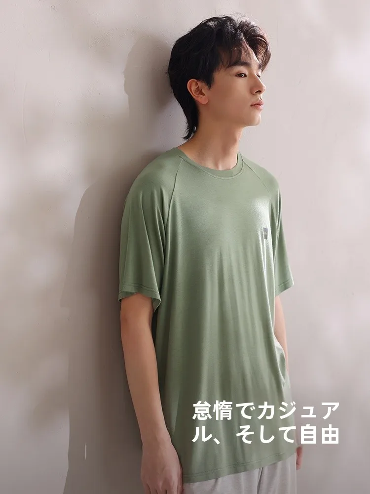 5月に着るトレーナーはどんなのが売れる？8月末に買うべきファッションは？