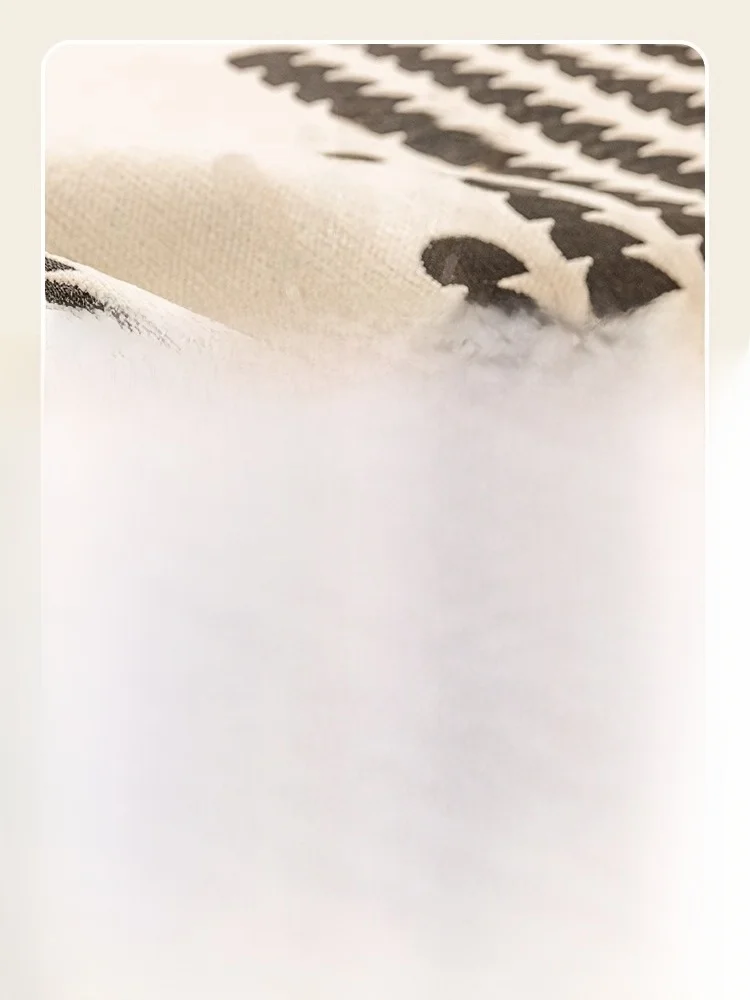 もこもこソファーカバー：高級感と耐久性を兼ね備えた雪尼尔素材の選択ガイド