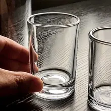 高級感のあるガラス製ビールカップ【クラシックデザイン・家庭用・小酒杯付き】