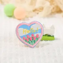 カートゥーン風の刺繍バッジ【DIY装飾用・衣服やバッグに貼れる・自粘着ペーパー】