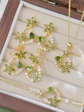 爽やかなデザイン！オリーブグリーンジルコンのイヤリング＆ネックレス＆ブレスレット【春夏用・三点式ジュエリー】（セットアップ対応）