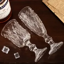高級感あるガラス製ワイングラス【エレガントなデザイン・家庭用・透明】