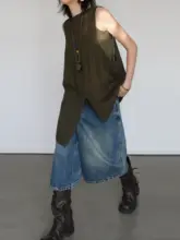 デザイン性高い開叉ニットベスト【ゆったりシルエット・アシンメトリーヘム・リ rétroスタイル】