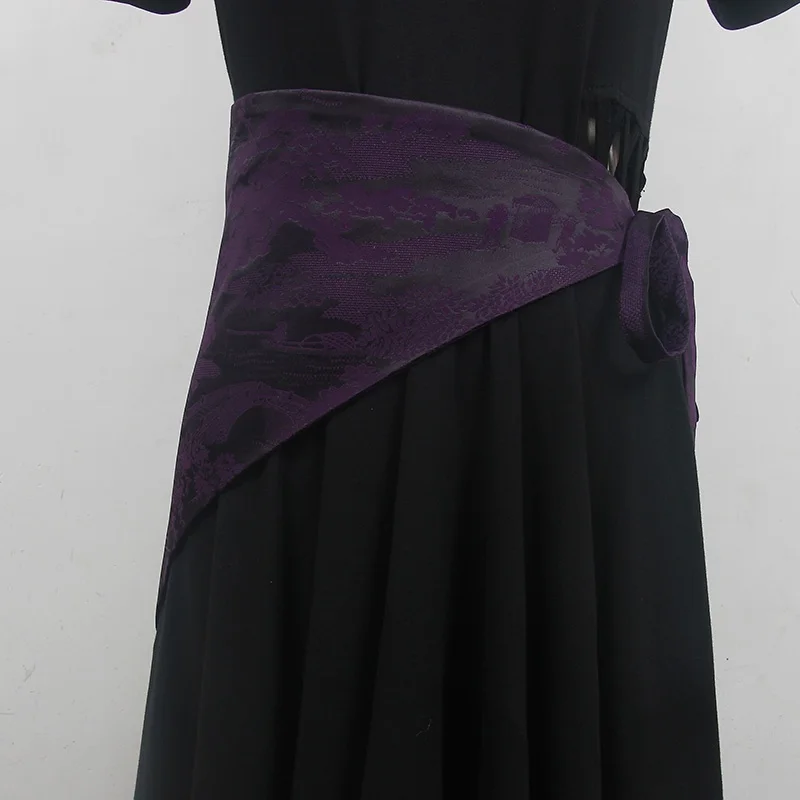新中式刺繍結び帯：ワイドウエストデザインがチーパオドレスとのコーディネートを可能にする