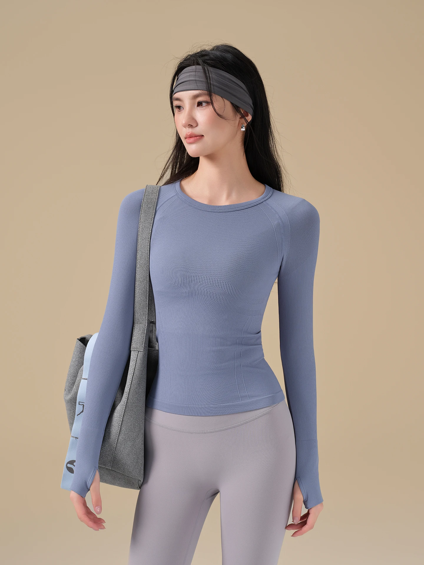 春用ヨガウェア：高弾力で長袖のストレッチパンツが快適な運動にどう貢献するか