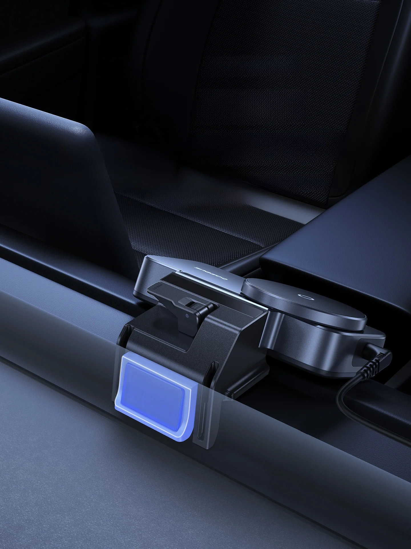 charge spot と e-power 車種を活用する上で、車内に欠かせないアイテムは？