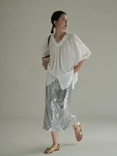 涼しげなVネックパフスリーブブラウス＆ショートパンツ【夏用・セットアップ対応】
