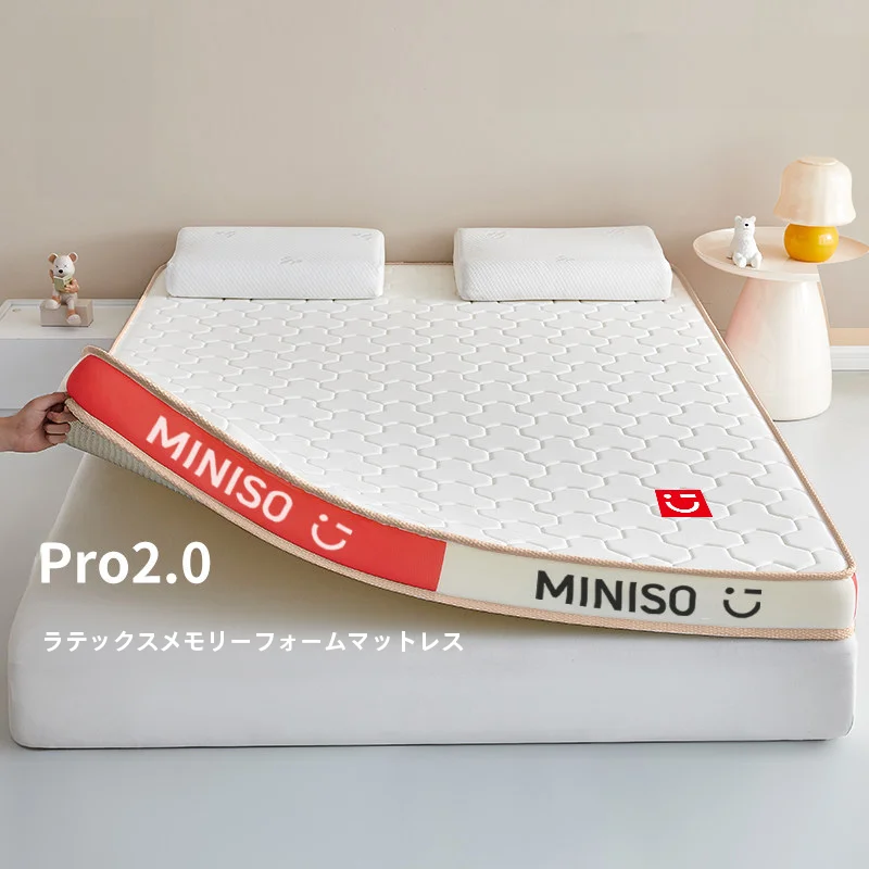 お昼寝マットを選ぶべき理由は？じゅうたんマットとエアーマットの違いを知れば、スリーピングマットの選び方もわかる！