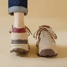 春季向けの厚底スニーカー【極上の柔らかさ・おしゃれなデザイン】