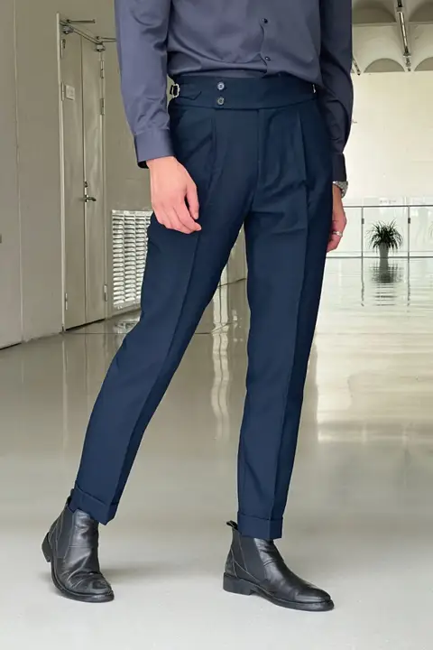 腰分割デザインのビジネスパンツ【ナポリシルエット・大人カジュアル】