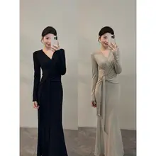 Vネックリボン付き長袖ニットワンピース【フィット感・エレガント・ロング丈】