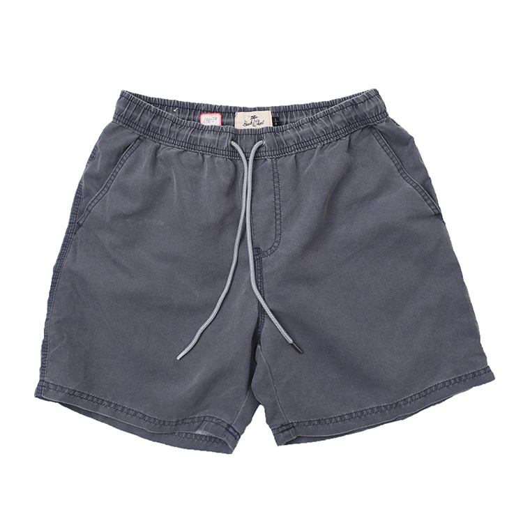 ショートパンツ タイツ 何歳まで使えるか？ヴィンテージ風ウォッシュドショートパンツの実用性と適用年齢を解説
