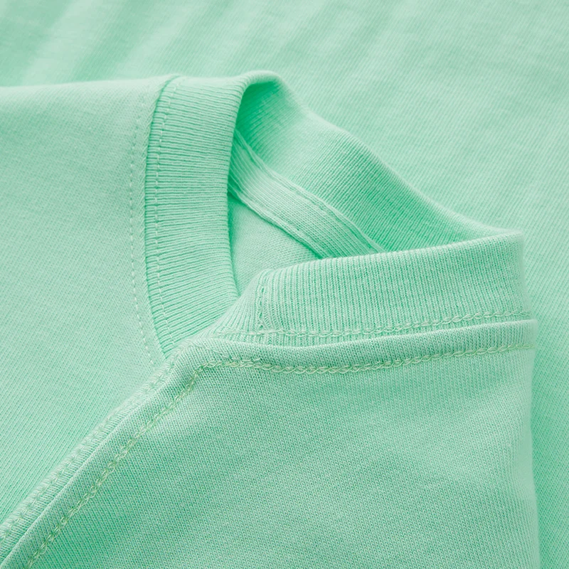 夏の日常に欠かせないショートスリーブTシャツは、どんなものにすべき？