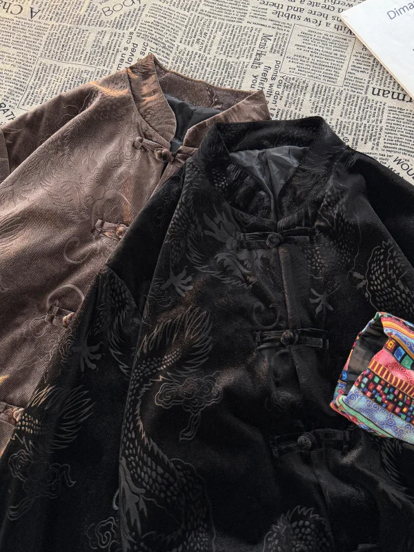 お正月男性の服装はどう選ぶ？新中式デザインの唐装茶服が注目する理由