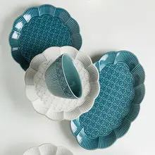 北欧風のスタイリッシュな陶器製飯碗【浮彫りデザイン・多用途・食器】