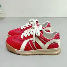 厚底のレディース本革スニーカー【通気性・カジュアル・プレーンデザイン】