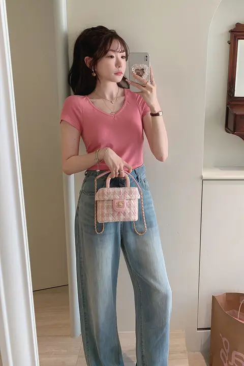 シンプルVネックニットTシャツ【ショート丈・女性用・カラフル・短袖】（セットアップ対応）