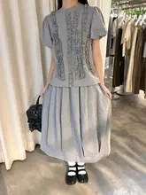 花柄グレーの重工デザイン フレンチ風レディースTシャツとスカート【フリル付き・春用】（セットアップ対応）