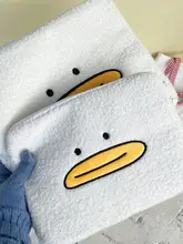 iPadケース タブレットポーチ モコモコ 刺繍 居眠りアヒル 韓流 インスタ映え 「JOJO'S L. PD.Issue.」