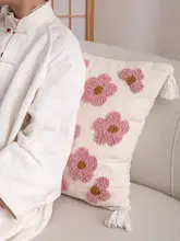 ラグジュアリーなヴィンテージ感！フワフワ刺繍クッション【インテリアソファ用・シンプルデザイン】
