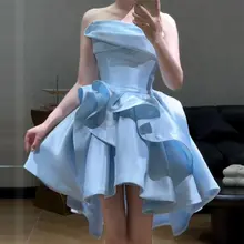華やかなブルーサテンのドレス【ストレートネック・パーティーや特別な日に最適】