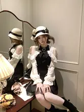 黒の肩出しワンピース【清楚系・秋冬用・デザイン性】
