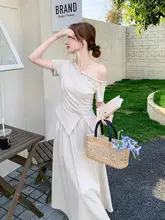 ボヘミアンスタイルの夏用女性向けオフショルダーウエストシェイプトップスとスカート（セットアップ対応）